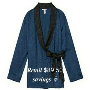 🚨VSX Animal Print Satin Robe